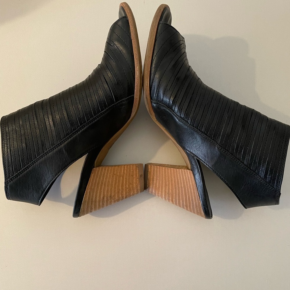 Paul Green Black Leather Peep Toe Heeled Sandals Size 8.5 - Picture 8 of 10